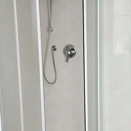 בית הארחה Affittacamere L'arco וולאסטרה