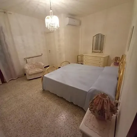 Affittacamere L'arco * Volastra
