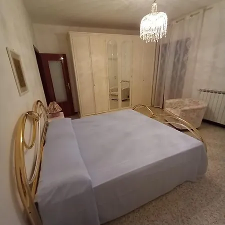 بيت ضيافة Affittacamere L'arco 3*